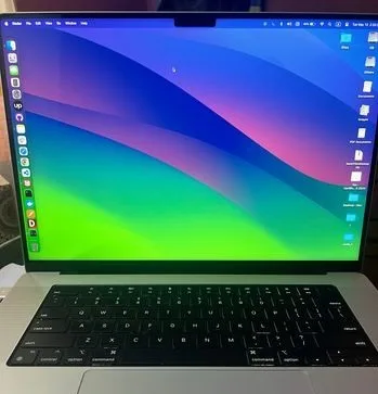 MacBook pro 16" M2 chip