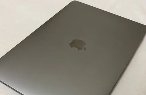 Apple MacBook pro M2