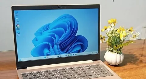 Lenovo i3 11gen