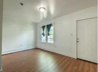 Hollis Avenue 198 street House for rent