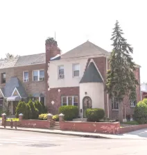 126-08 89th Ave, Room For Rent