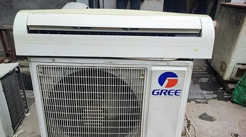 AC