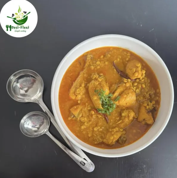 বুটের ডাল দিয়ে মুরগি।