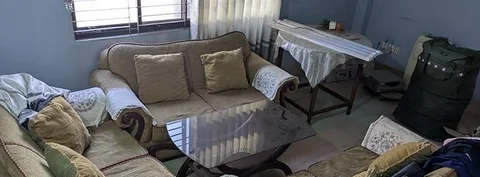 টে টেবিলসহ ২সিটের ৩টি সোফা