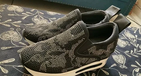 Shoe