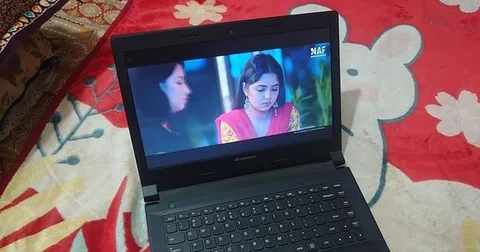 LENOVO CORE i3