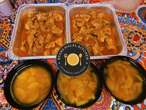 Organic chicken bhuna