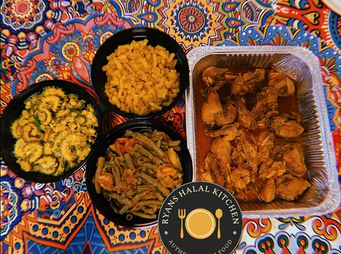 Regular chicken bhuna