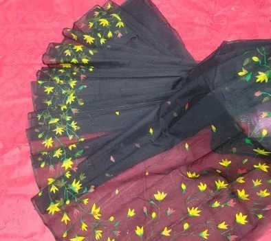হাল্ফ সিল্ক শাড়ি