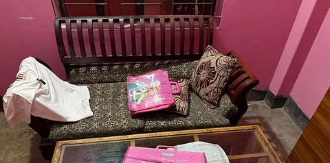 2:2:1 sofa aet