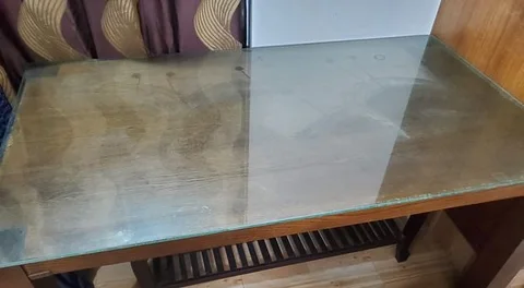 Hatil dining table