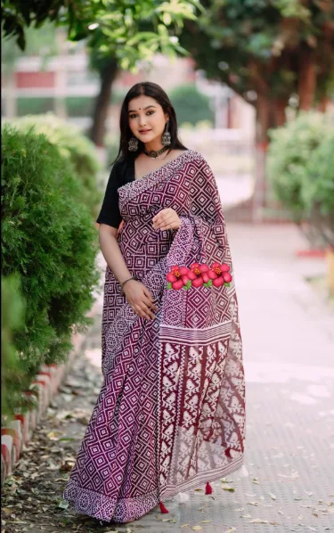 Skin print saree