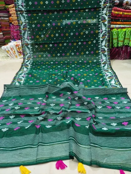 Green & White Combination Skin Print Saree
