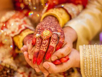 কুইন্সে স্থায়ীভাবে আইটি প্রফেশনাল বসবাসরত পাত্রীর জন্য আমেরিকায় জন্মগ্রহণকারী শিক্ষিত ভদ্র পাত্র আবশ্যক।