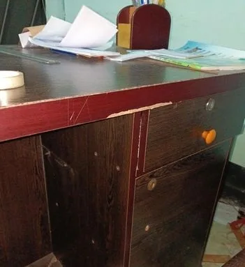 অফিস ডেস্ক