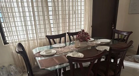6 Seter Dinning Table