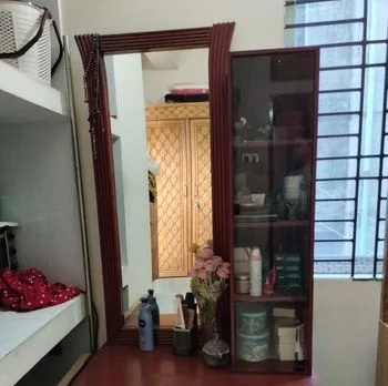 ড্রেসিং টেবিল