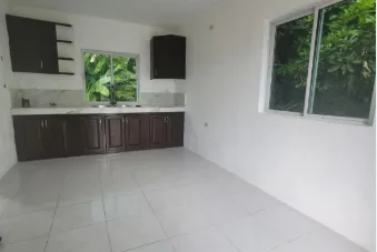 জ্যামাইকা বেসমেন্টের রুম ভাড়া দেয়া হবে।