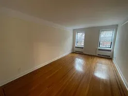 Jackson Heights Roommate needed