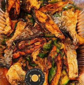 Pomfret with bell pepper and onion and green chili