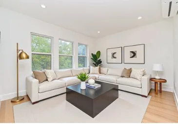 Jackson Heights Room for rent