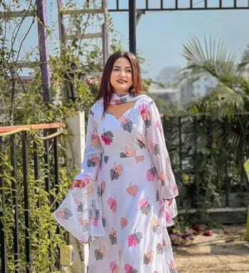 গাউন জামা