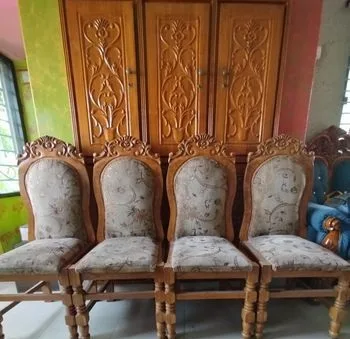 ডাইনিং টেবিল & চেয়ার।