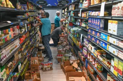 ফ্লোরিডা C-Store এ কাজ করার জন্য পুরুষ লোক আবশ্যক।