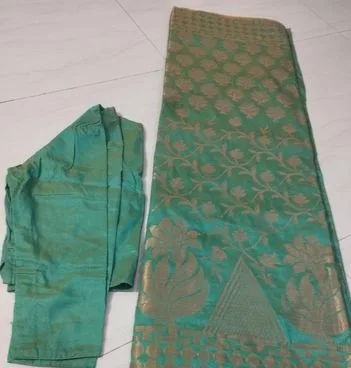 সিল্ক কাতান শাড়ি