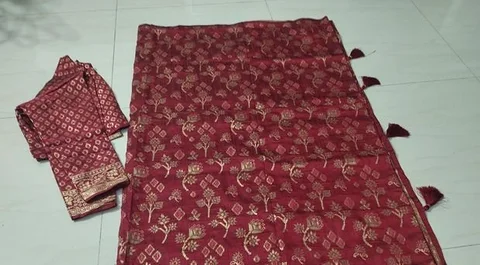 সিল্ক কাতার শাড়ি