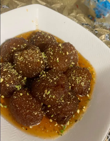 গোলাব জামুন