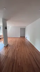 Jackson Height Room For Rent