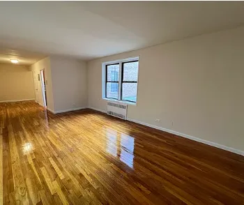Elmhurst Room for rent