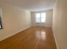 Jackson Heights Roommate Needed