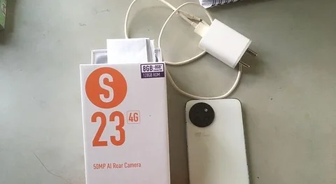 Itel Magic 3 .