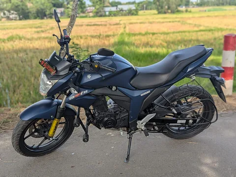 Suzuki gixxer Monotone Matt (Blue)