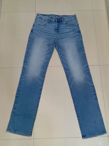 AMERICAN EAGLE- (DENIM PANTS)