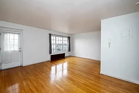 জ্যাকসন হাইটস রুম ভাড়া দেয়া হবে