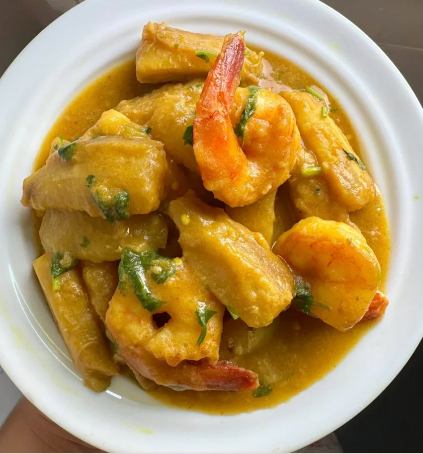 কাঁচা কলা-চিংড়ির ঝোল