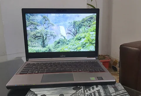 Fujitsu Lifebook Made in Japan Core i5-