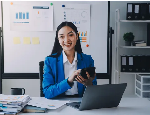 Brooklyn Woman Office Employee Needed