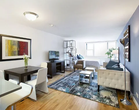 Queens Room For Rent