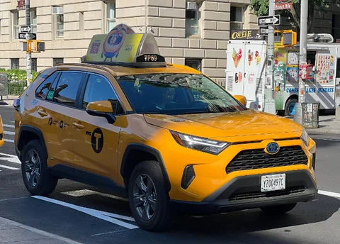 Floral Park Yellow Taxi Driver Needed