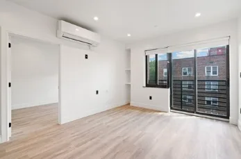 Jackson Heights Room For rent