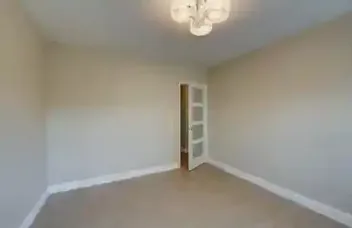Briorwood Room For rent