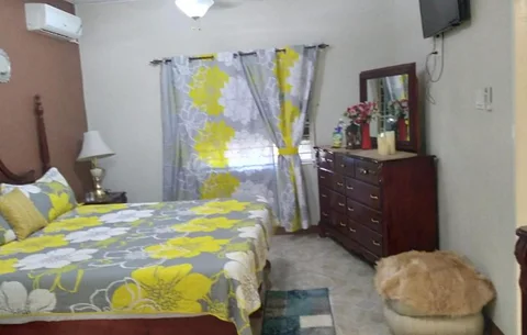 Jamaica Room For Rent