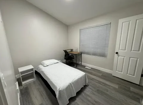 Jamaica Room For Rent