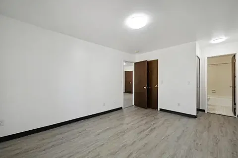 Queens Room For Rent