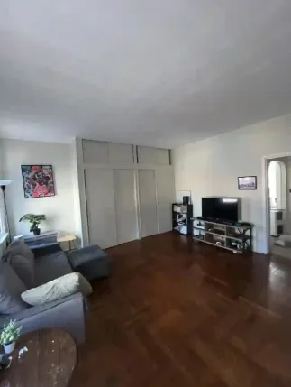 Jackson Heights Room For Rent