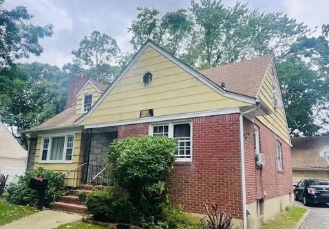 Single Family House For Sale Velley Stream